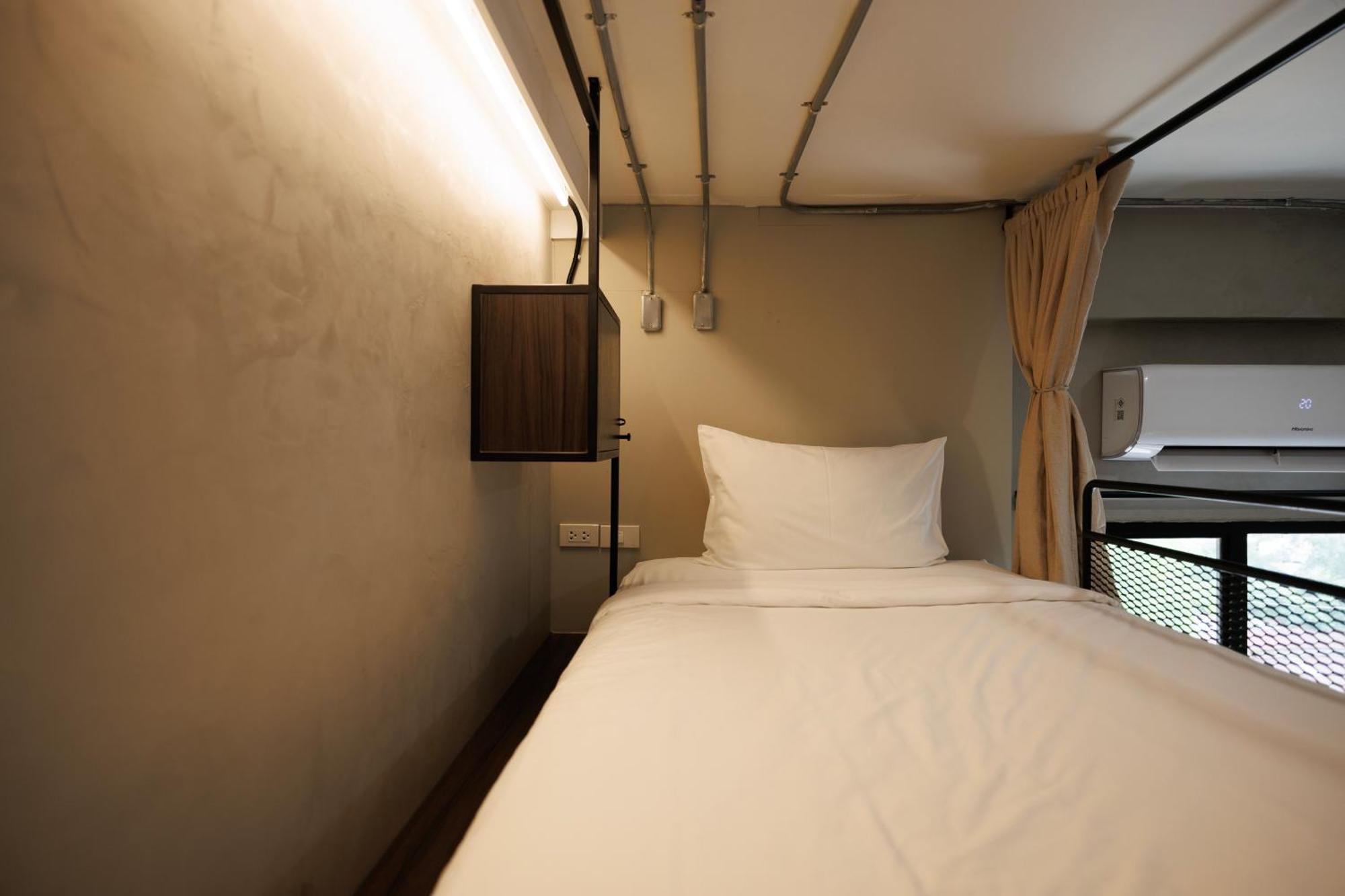 C'House Bangkok旅舍 外观 照片
