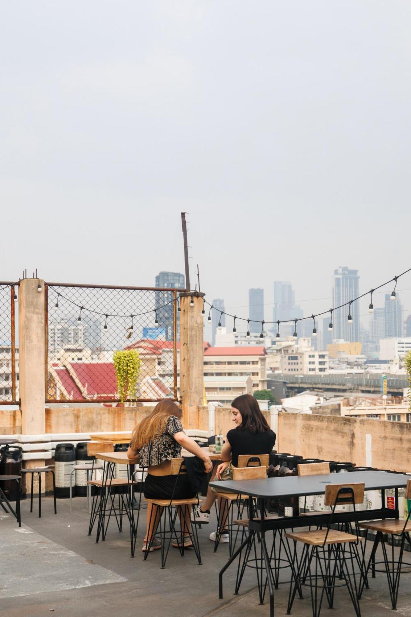 C'House Bangkok旅舍 外观 照片